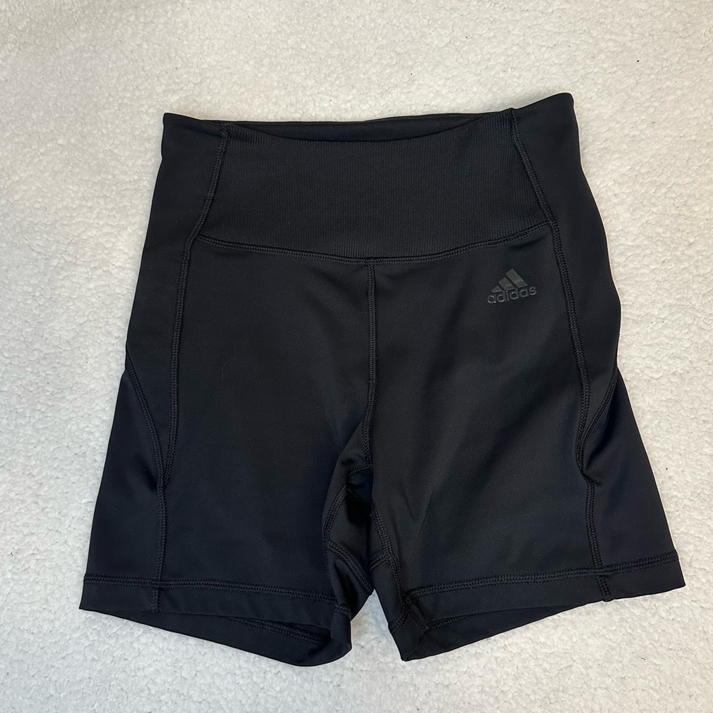 Adidas aero ready athletic black shorts